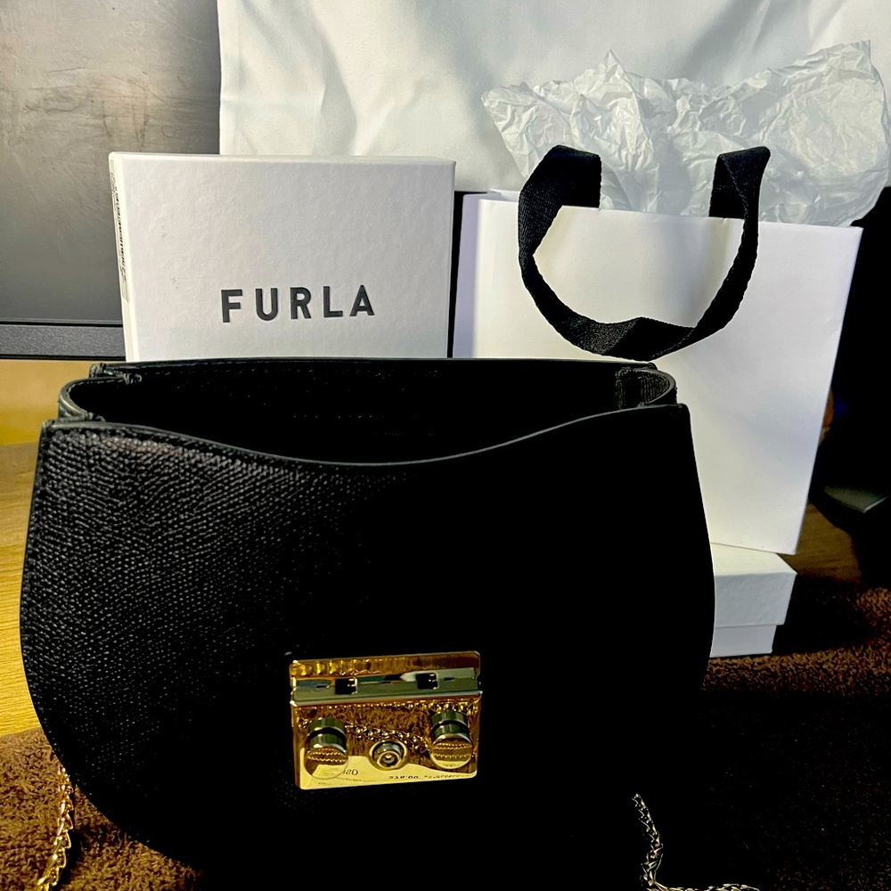 Furla crossbody missflap